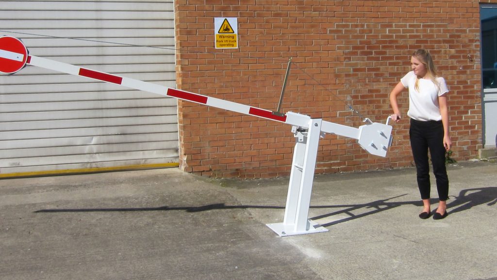 Operating a manual barrier