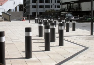 Shallow IWA 14-1 Bollards Gunnebo